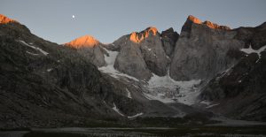 oulettes, vignemale, bivouac, chalet, mohil home, camping, nature, cauterets, pyrenees, vacances, montagne, randonnee, parc national,